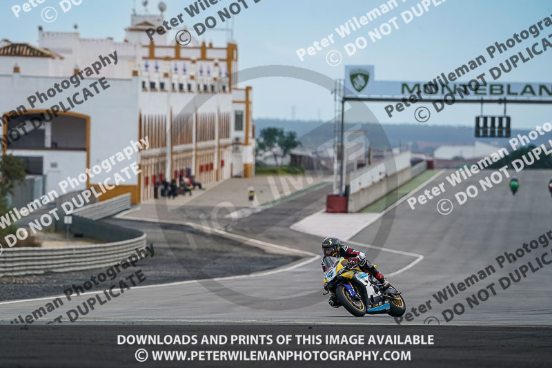 cadwell no limits trackday;cadwell park;cadwell park photographs;cadwell trackday photographs;enduro digital images;event digital images;eventdigitalimages;monteblanco trackday photographs;no limits trackdays;peter wileman photography;racing digital images;trackday digital images;trackday photos